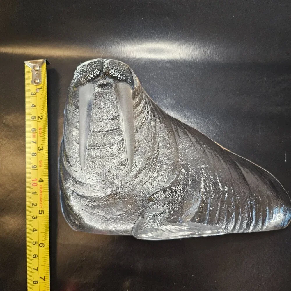 Mats Jonasson Vintage Crystal Glass Sculpture WALRUS Figure Paperweight Sweden